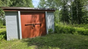 16 Garden equip shed